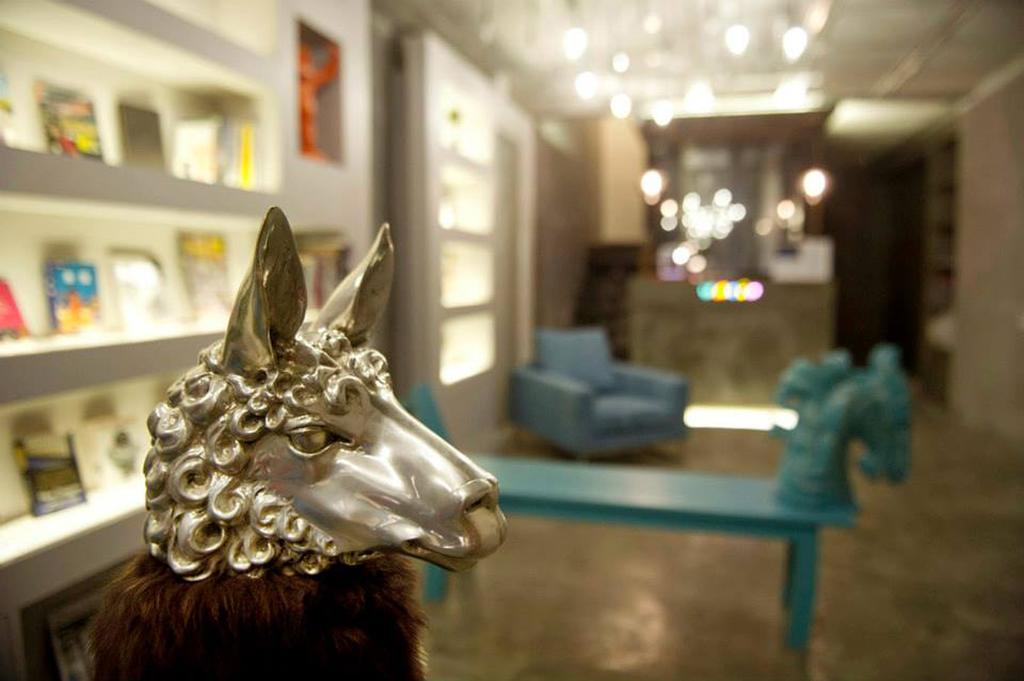 Vacio Suite Bangkok Luaran gambar