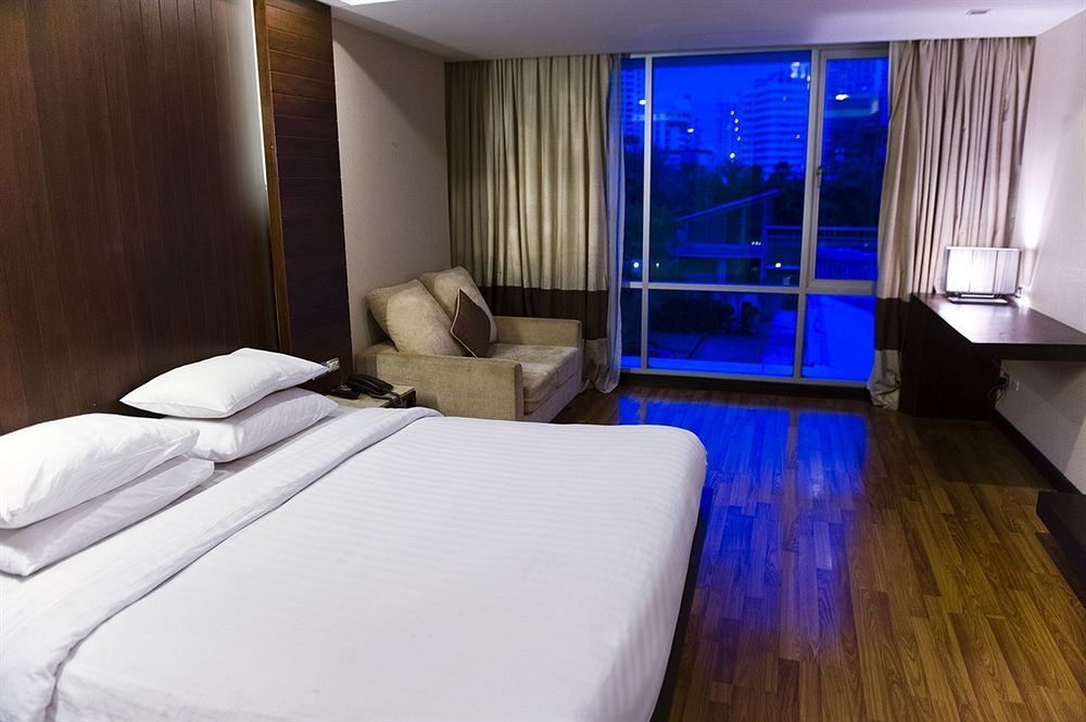 Vacio Suite Bangkok Luaran gambar